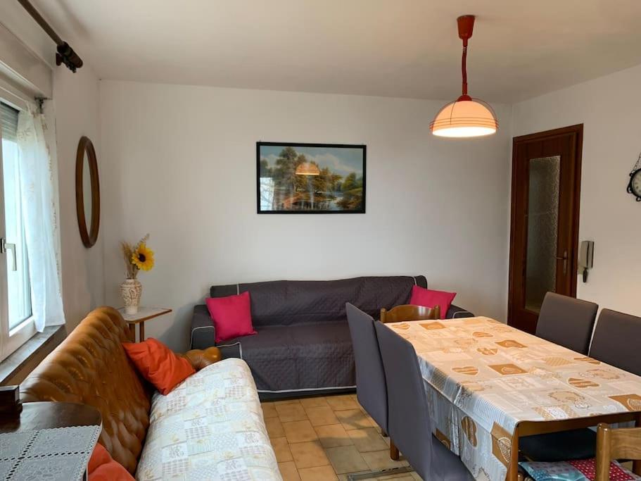 Casa Vacanza Leonardo Apartment Chambave ภายนอก รูปภาพ