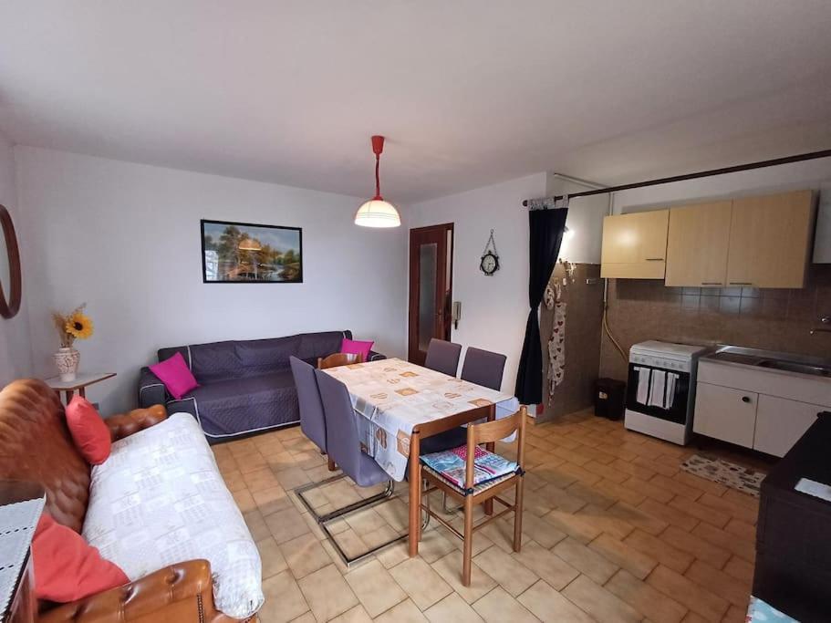 Casa Vacanza Leonardo Apartment Chambave ภายนอก รูปภาพ